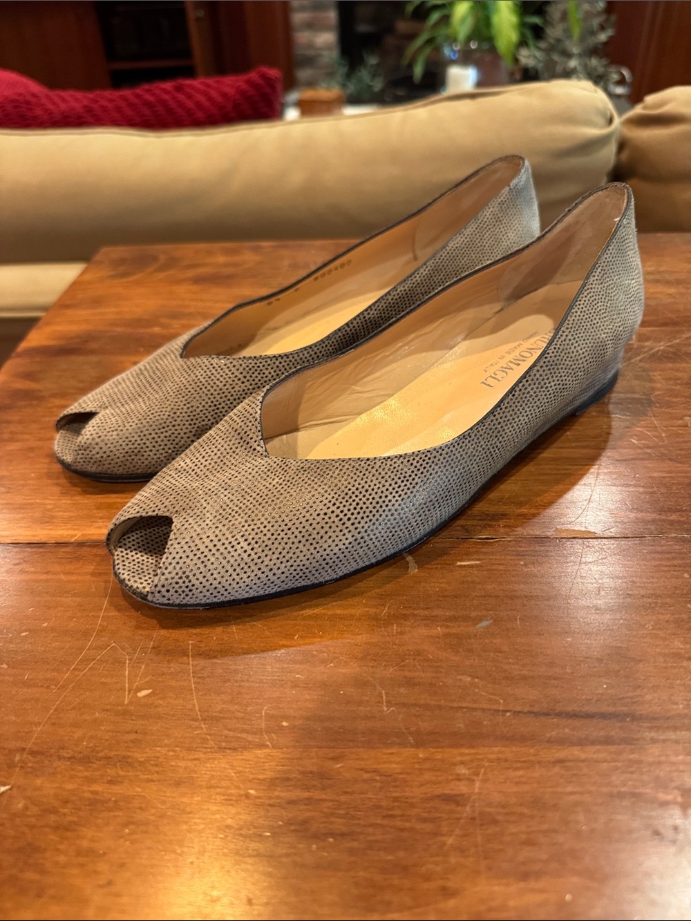 Bruno Magli Low Wedge Peep Toe Ballet Loafer Flats Leather Shoes 8 1/2 Classic